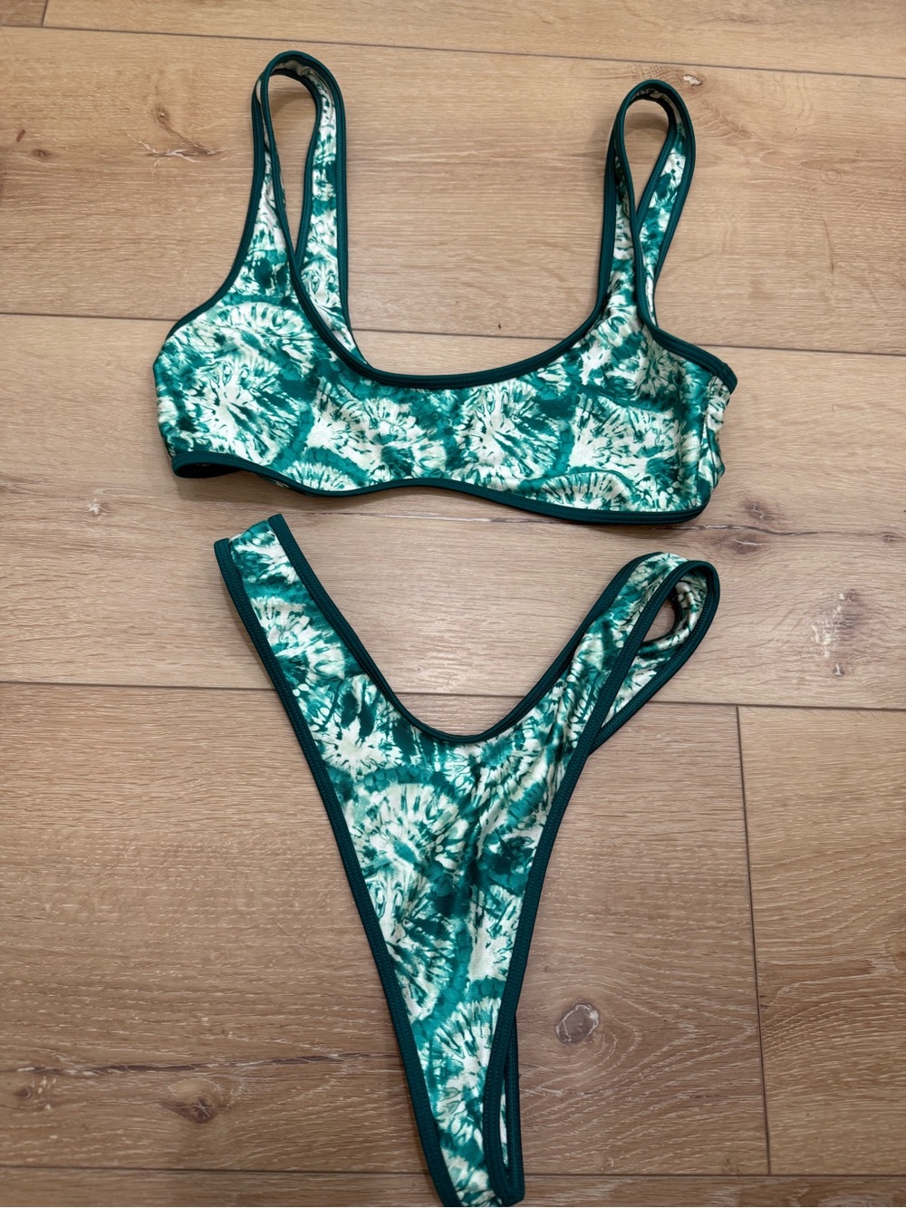 Kulani Kinis Green Tie-Dye Scoop Bikini Top & High-Cut Bottom